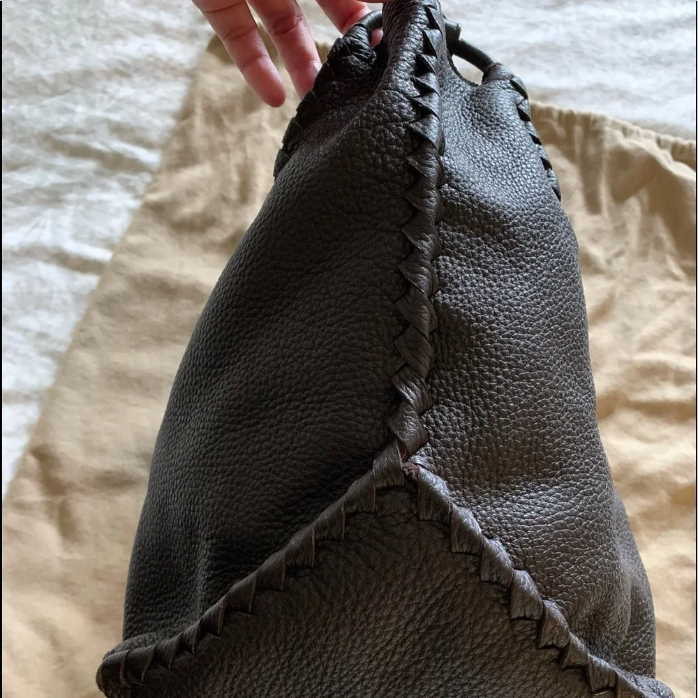 Bottega Veneta Open Hobo Cervo with
Intrecciato Detail - Picture 5 of 17